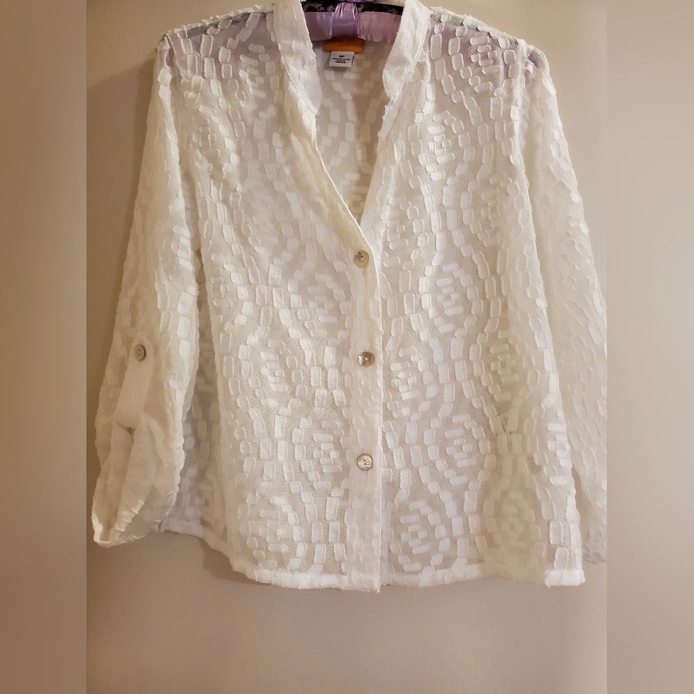 Ruby St. White Lacy Button Front Top Blouse Sz. 4 Petite